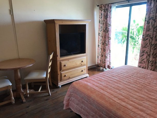 Orange Hill Beach Inn