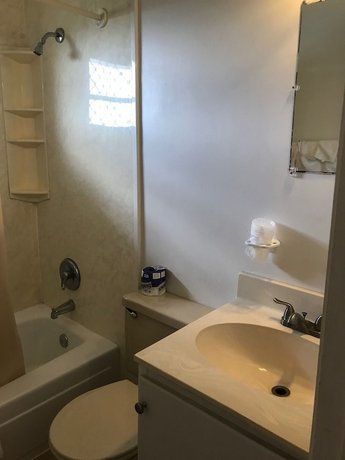 Orange Hill Beach Inn