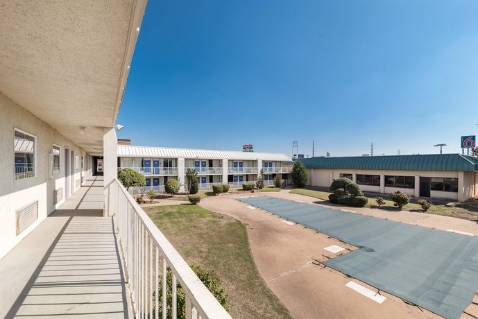 Motel 6 Bricktown