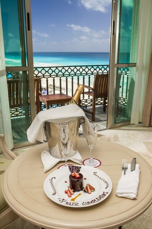 Sandos Cancun Lifestyle Resort