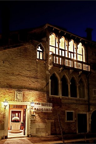 Hotel Pausania Scuola Grande di San Rocco Italy thumbnail
