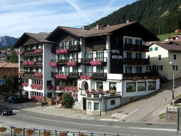 GH Hotel Monzoni Aloch Ski Lift Italy thumbnail