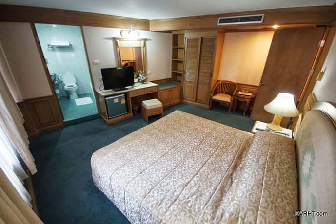 Dhevaraj Hotel