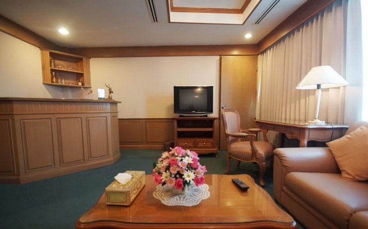 Dhevaraj Hotel