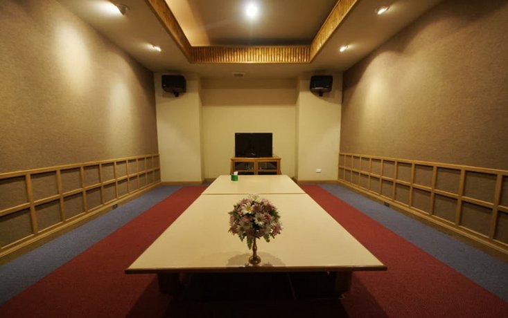 Dhevaraj Hotel