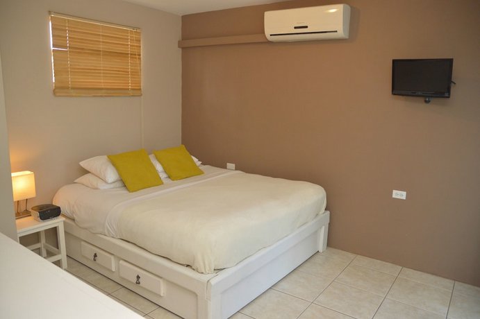 Aruba Tropic Apartments