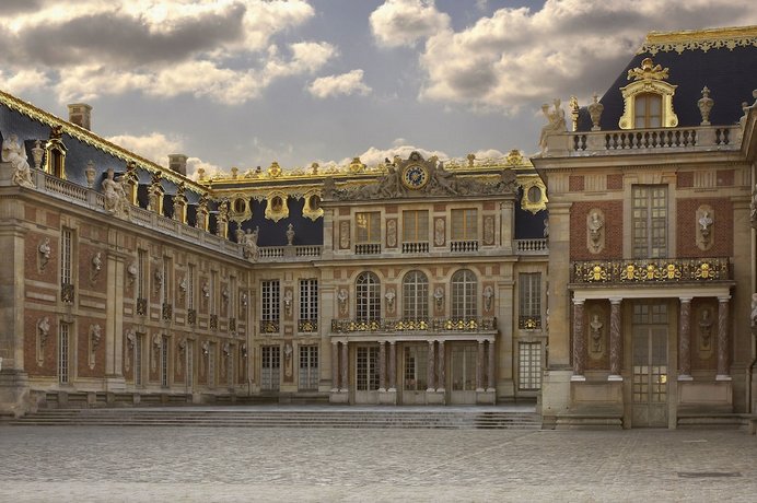 Le Louis Versailles Château - MGallery