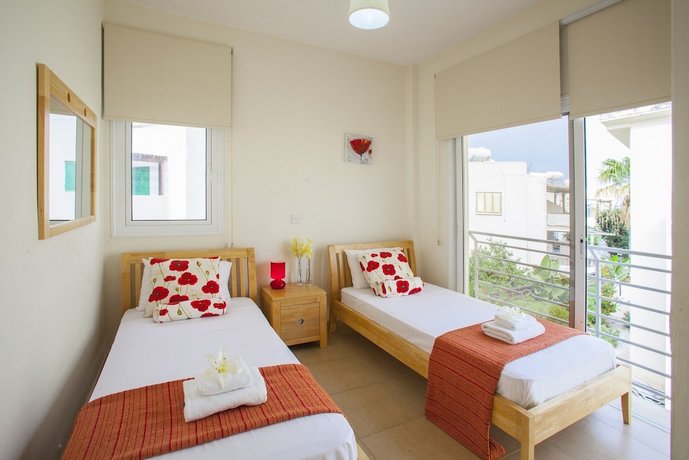 Delfini Villas Protaras