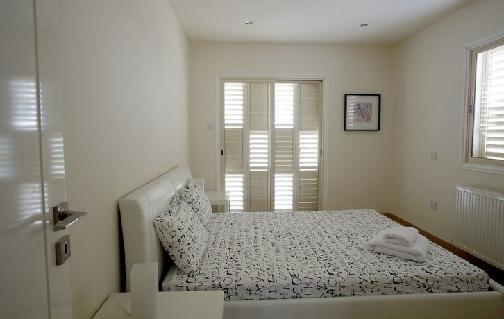 Delfini Villas Protaras