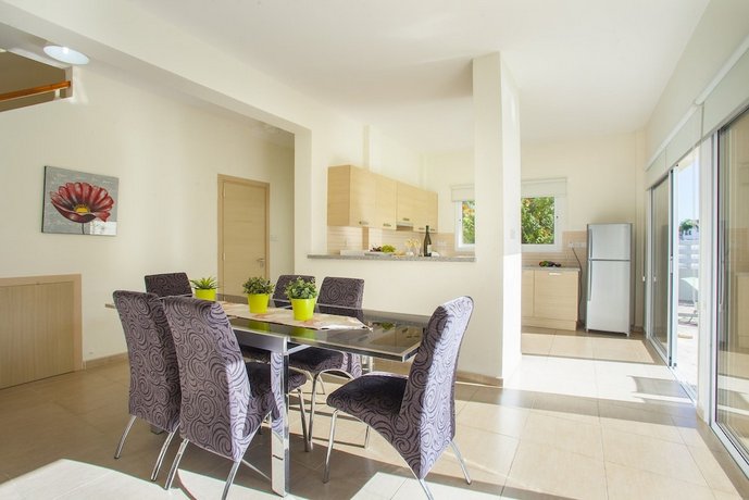 Delfini Villas Protaras