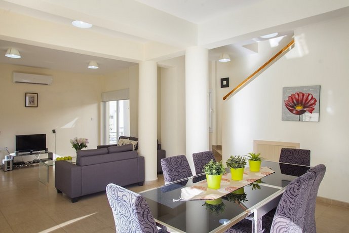 Delfini Villas Protaras