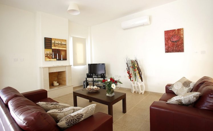 Delfini Villas Protaras