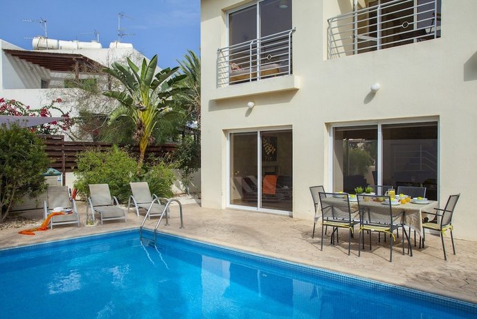 Delfini Villas Protaras