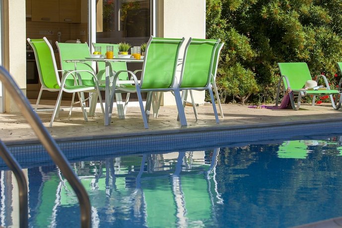 Delfini Villas Protaras