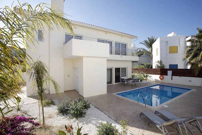 Delfini Villas Protaras
