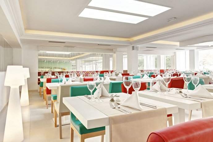 Grupotel Ibiza Beach Resort - Adults Only