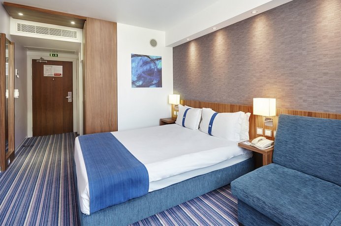 Holiday Inn Express Lisbon Alfragide