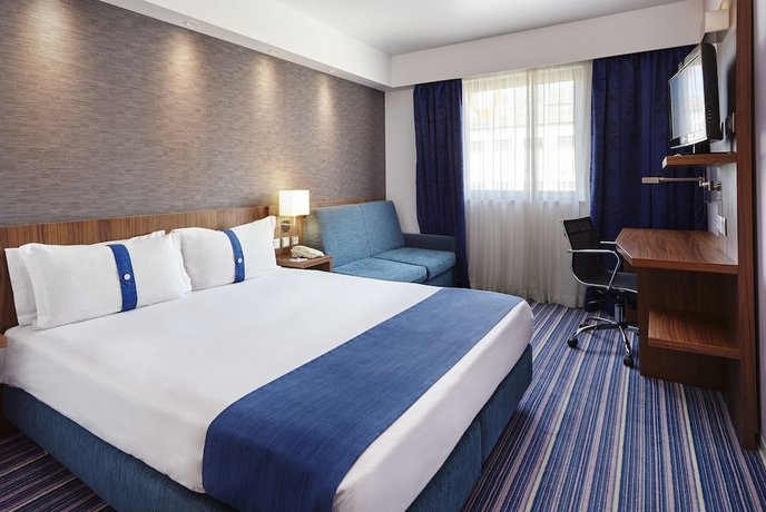 Holiday Inn Express Lisbon Alfragide