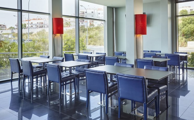 Holiday Inn Express Lisbon Alfragide