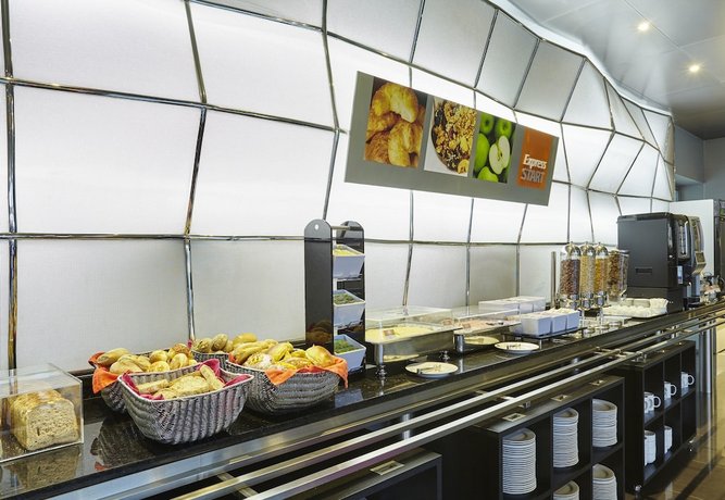 Holiday Inn Express Lisbon Alfragide