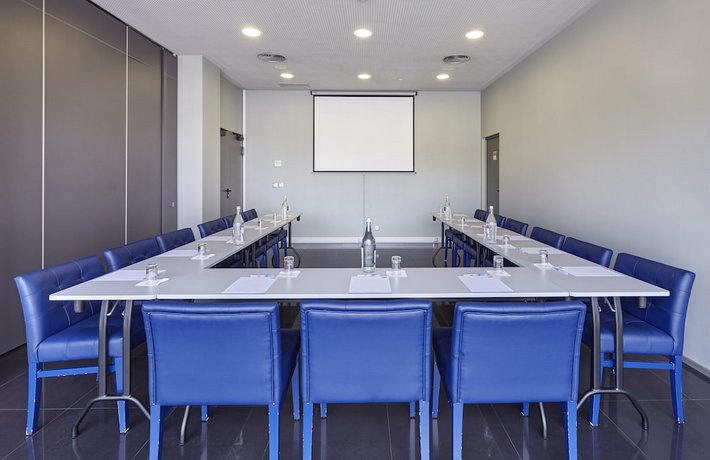 Holiday Inn Express Lisbon Alfragide