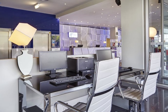 Holiday Inn Express Lisbon Alfragide