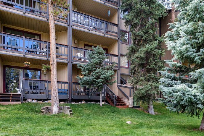Atrium Condominiums