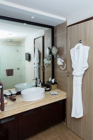 Mangrove Hotel Ras Al Khaimah