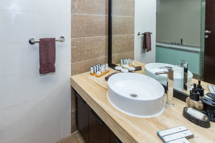 Mangrove Hotel Ras Al Khaimah