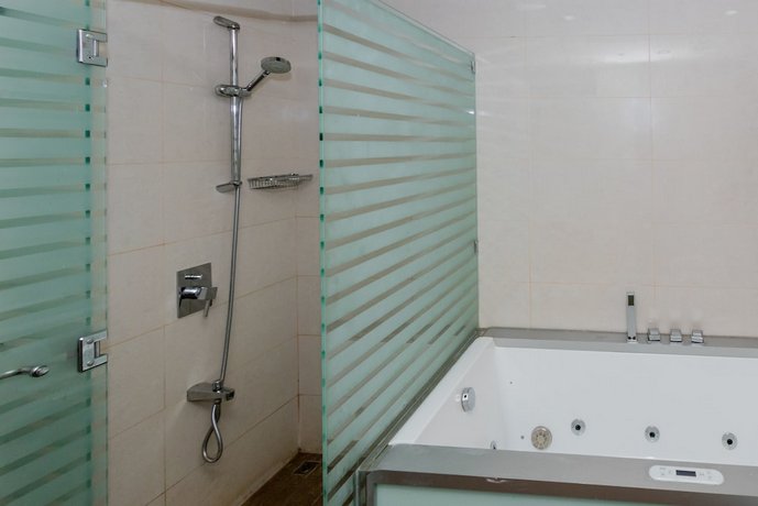 Mangrove Hotel Ras Al Khaimah