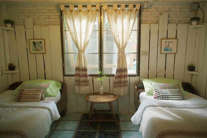 Srinual Lodge