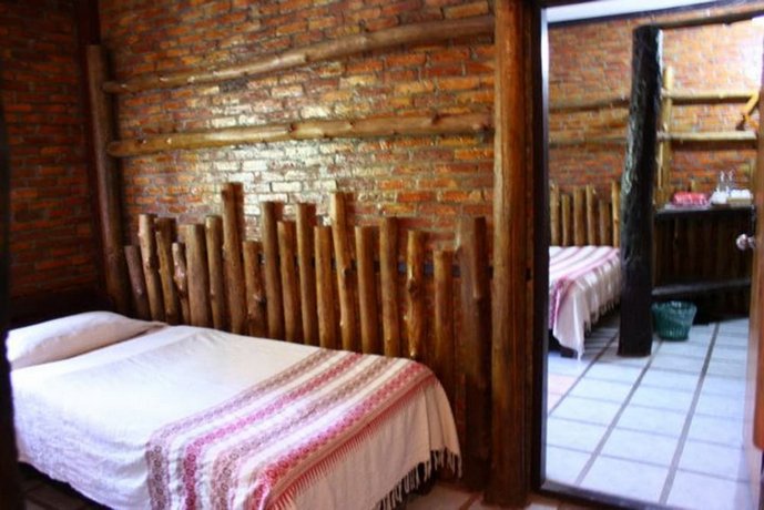 Srinual Lodge