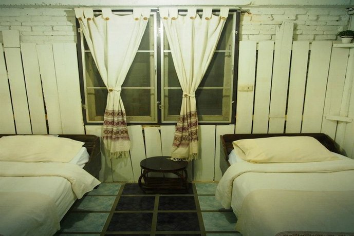 Srinual Lodge