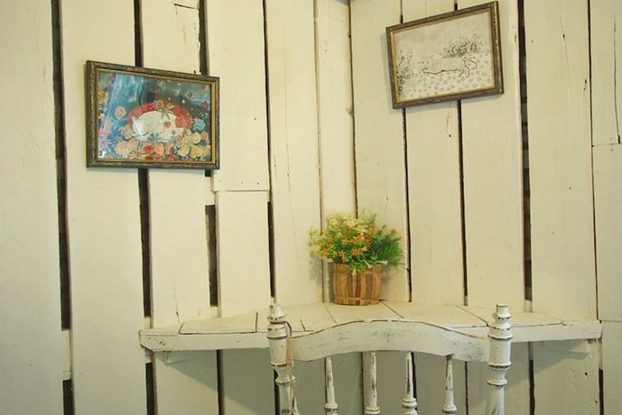 Srinual Lodge