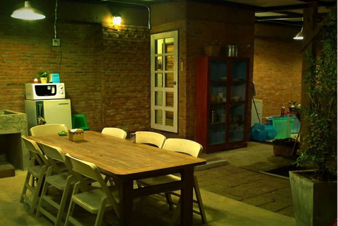Srinual Lodge