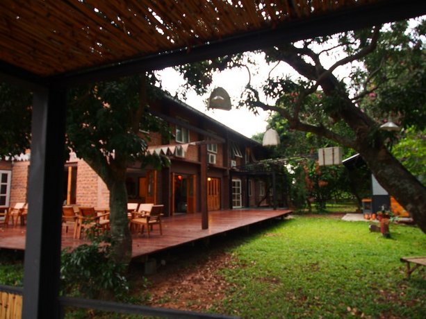 Srinual Lodge