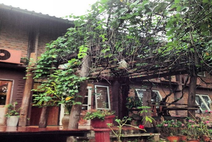 Srinual Lodge