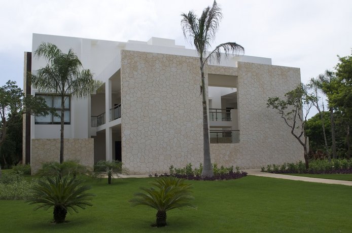 Bahia Principe Vacation Rentals - Quetzal - One-Bedroom Apartments