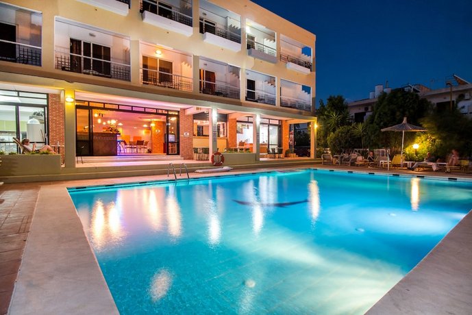 Mike's House Hotel