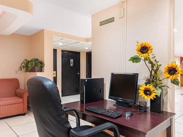 Quality Inn Orlando Airport