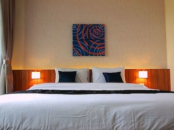 Apo Hotel