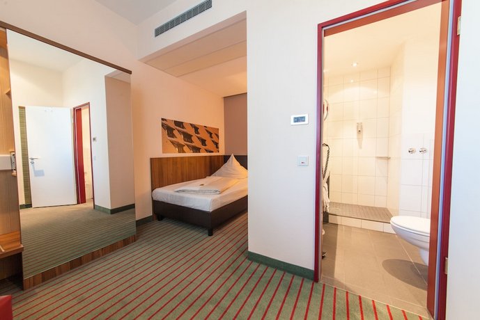 Novina Hotel Tillypark