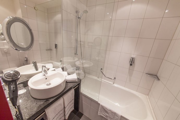 Novina Hotel Tillypark