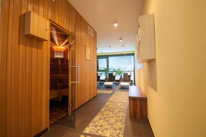 Novina Hotel Tillypark