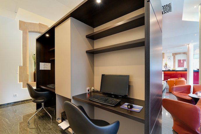 Novina Hotel Tillypark