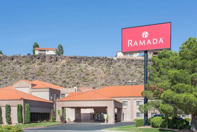 Ramada by Wyndham St George Hotel