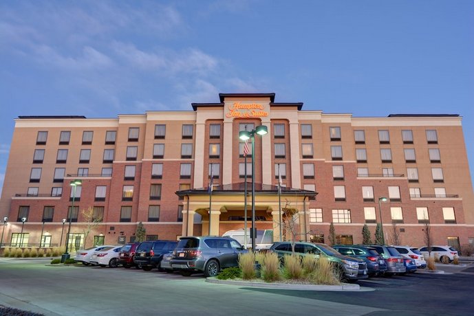 Hampton Inn & Suites Denver Airport / Gateway Park