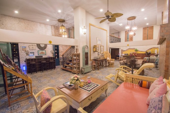 Si Phum Heritage Boutique Bed & Breakfast