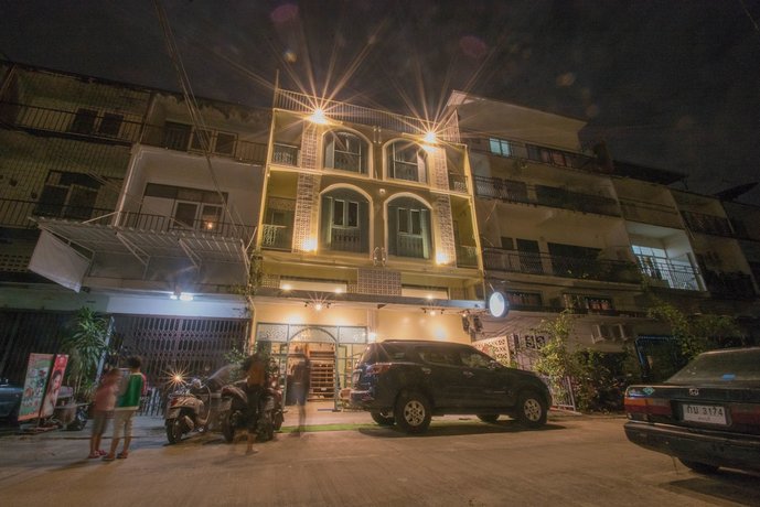 Si Phum Heritage Boutique Bed & Breakfast