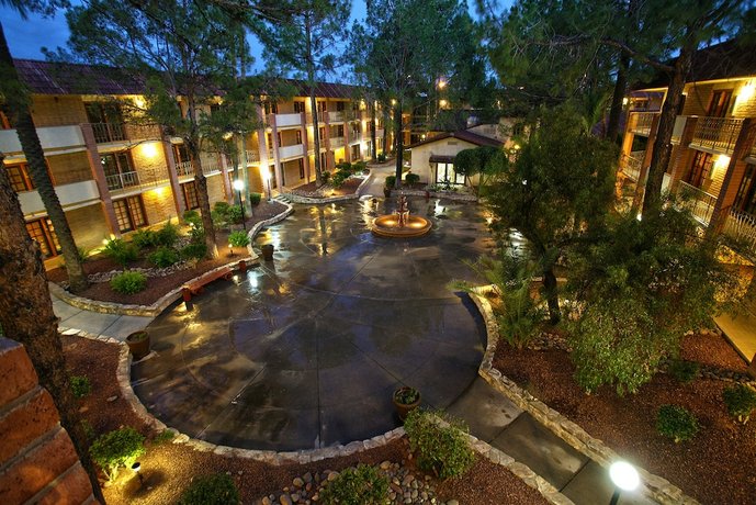 DoubleTree Suites by Hilton Tucson Airport